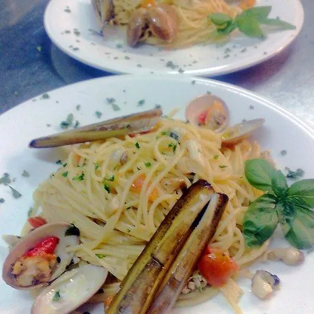 Il Laghetto Pensión 3*