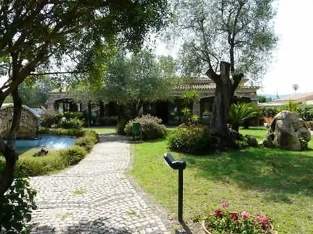 Il Laghetto ゲストハウス シニスコーラ